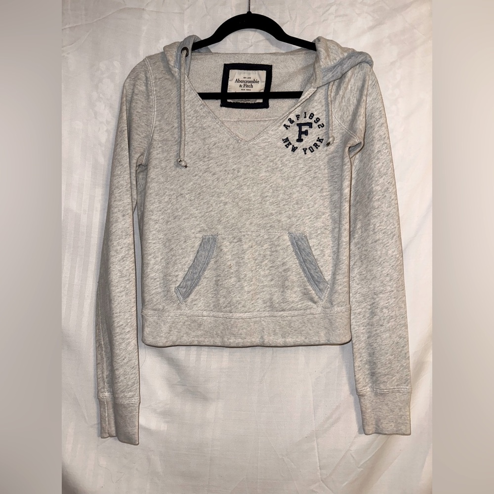 Abercrombie & Fitch Cropped Hoodie